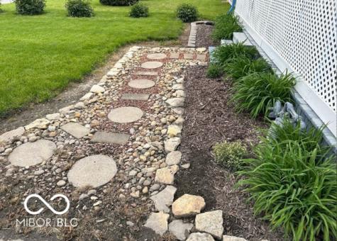 887 S Auburn Street Indianapolis IN 46241