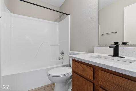 18057 Sanibel Circle Noblesville IN 46062