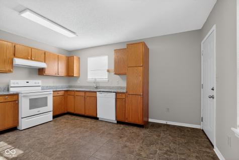 18057 Sanibel Circle Noblesville IN 46062