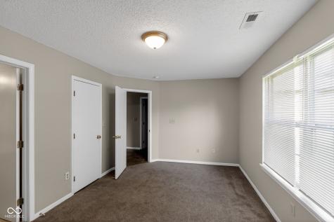 18057 Sanibel Circle Noblesville IN 46062
