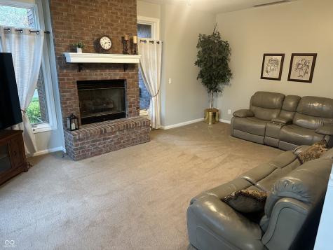 84 Racquet Court Greenwood IN 46142