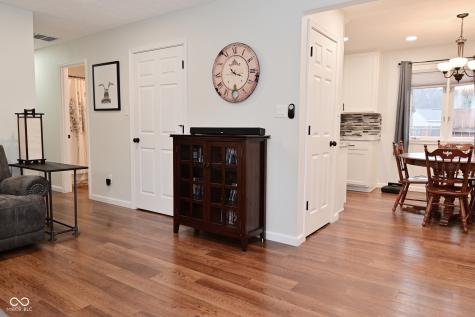 25 Angela Court Beech Grove IN 46107