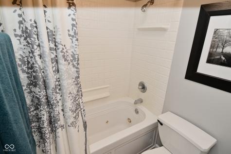 25 Angela Court Beech Grove IN 46107