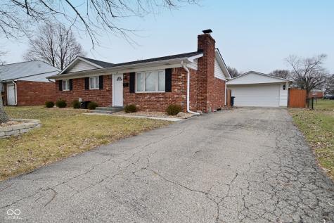 25 Angela Court Beech Grove IN 46107
