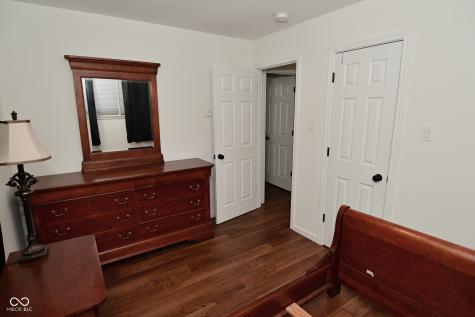 25 Angela Court Beech Grove IN 46107