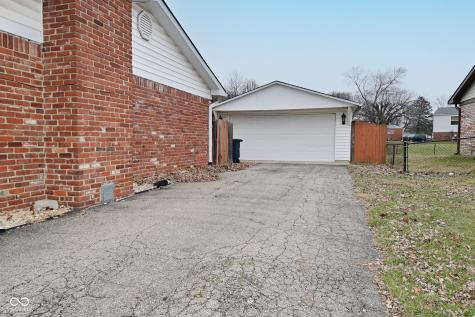 25 Angela Court Beech Grove IN 46107