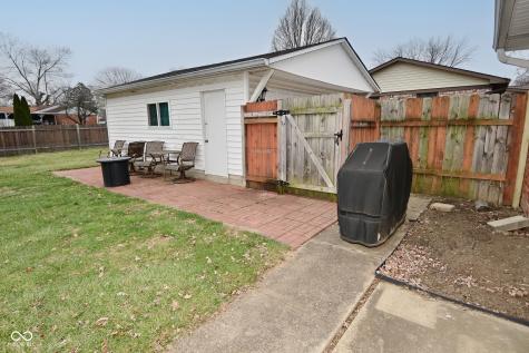 25 Angela Court Beech Grove IN 46107