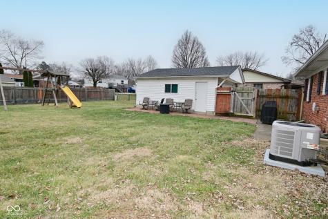 25 Angela Court Beech Grove IN 46107