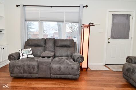 25 Angela Court Beech Grove IN 46107
