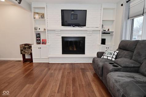 25 Angela Court Beech Grove IN 46107