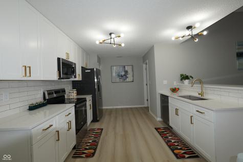 7646 Dancy Drive Indianapolis IN 46239