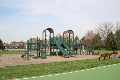 10235 Normandy Way Fishers IN 46040