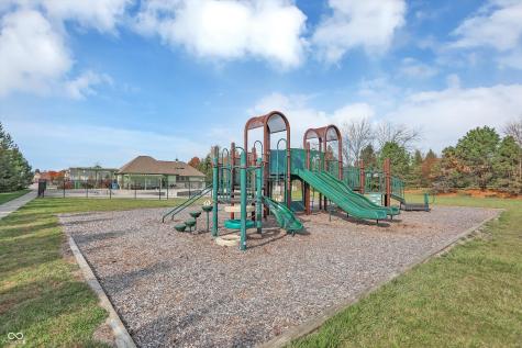 10235 Normandy Way Fishers IN 46040