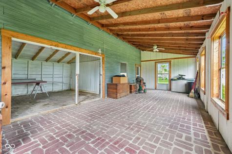 211 Whiteland Road Whiteland IN 46184
