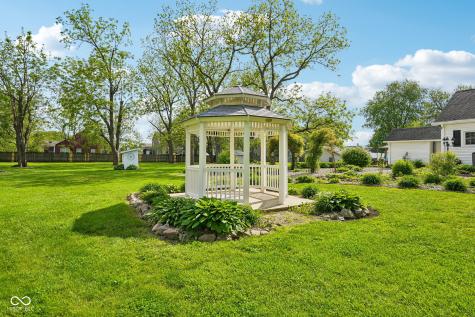 211 Whiteland Road Whiteland IN 46184