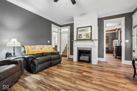 211 Whiteland Road Whiteland IN 46184