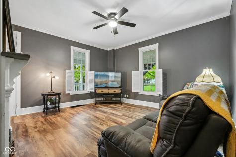 211 Whiteland Road Whiteland IN 46184