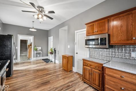 211 Whiteland Road Whiteland IN 46184