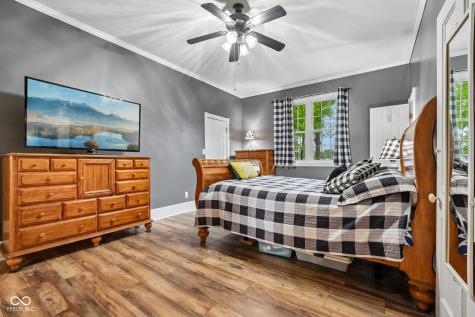 211 Whiteland Road Whiteland IN 46184