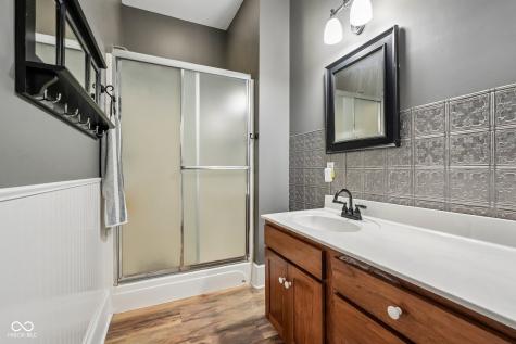 211 Whiteland Road Whiteland IN 46184