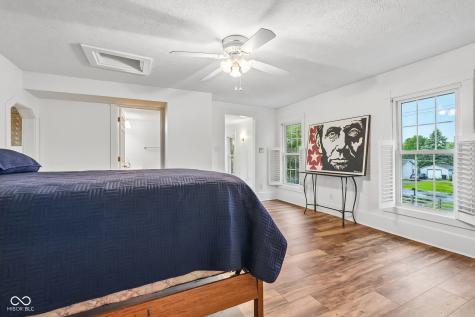 211 Whiteland Road Whiteland IN 46184