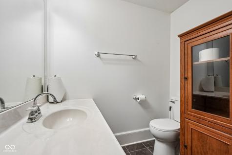 211 Whiteland Road Whiteland IN 46184