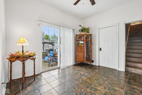 211 Whiteland Road Whiteland IN 46184