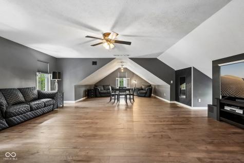 211 Whiteland Road Whiteland IN 46184