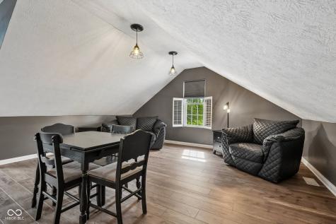 211 Whiteland Road Whiteland IN 46184