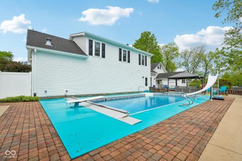 211 Whiteland Road Whiteland IN 46184