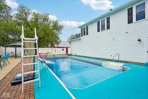 211 Whiteland Road Whiteland IN 46184