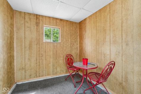 211 Whiteland Road Whiteland IN 46184