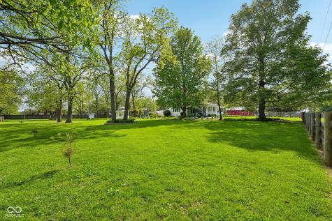211 Whiteland Road Whiteland IN 46184