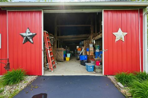 211 Whiteland Road Whiteland IN 46184