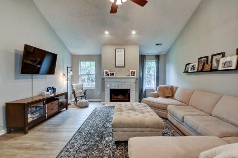 17821 Village Center Drive Noblesville IN 46062