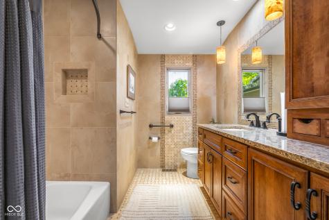 309 Flatrock Drive Columbus IN 47201