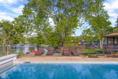 309 Flatrock Drive Columbus IN 47201