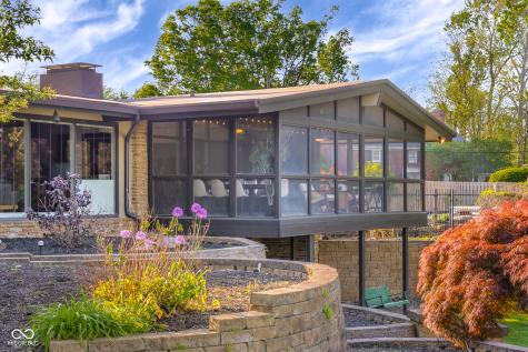 309 Flatrock Drive Columbus IN 47201