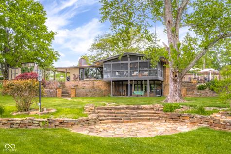 309 Flatrock Drive Columbus IN 47201