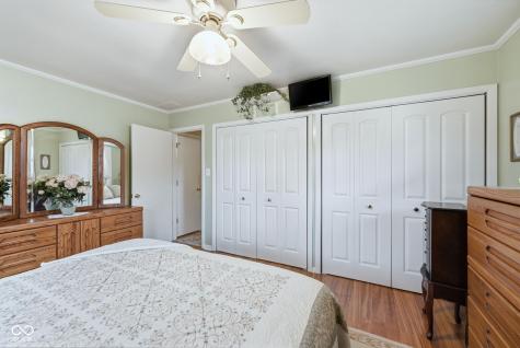 1819 Hibiscus Drive Indianapolis IN 46219