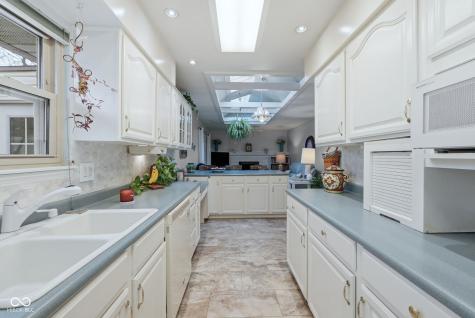 1819 Hibiscus Drive Indianapolis IN 46219