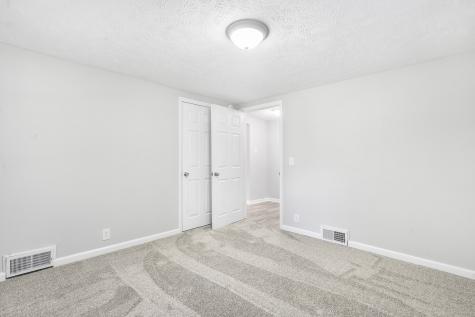 2047 N County Road 600 E Avon IN 46123