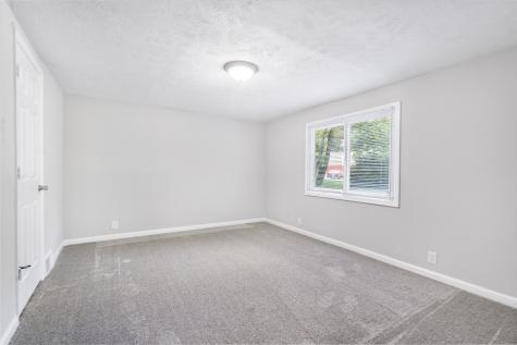 2047 N County Road 600 E Avon IN 46123