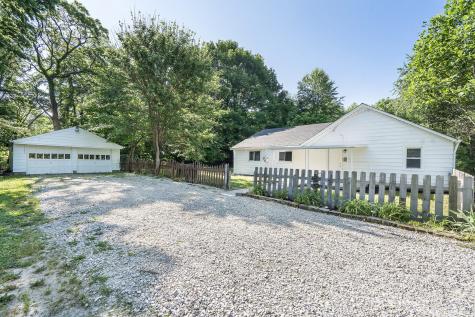 2047 N County Road 600 E Avon IN 46123