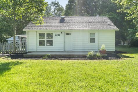 2047 N County Road 600 E Avon IN 46123
