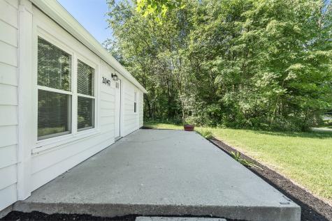 2047 N County Road 600 E Avon IN 46123