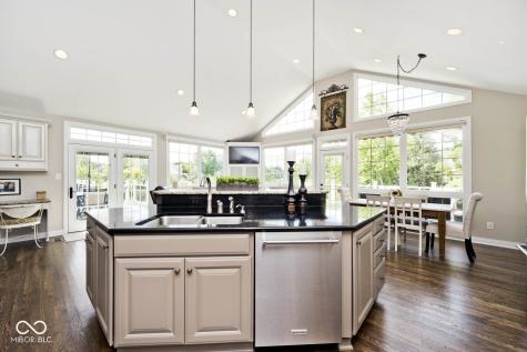 10627 Thorny Ridge Trace Fishers IN 46037