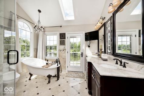 10627 Thorny Ridge Trace Fishers IN 46037