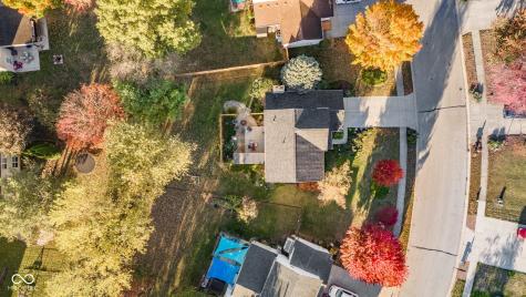 9423 Grandview Court Noblesville IN 46060
