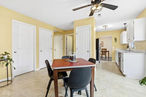 9423 Grandview Court Noblesville IN 46060